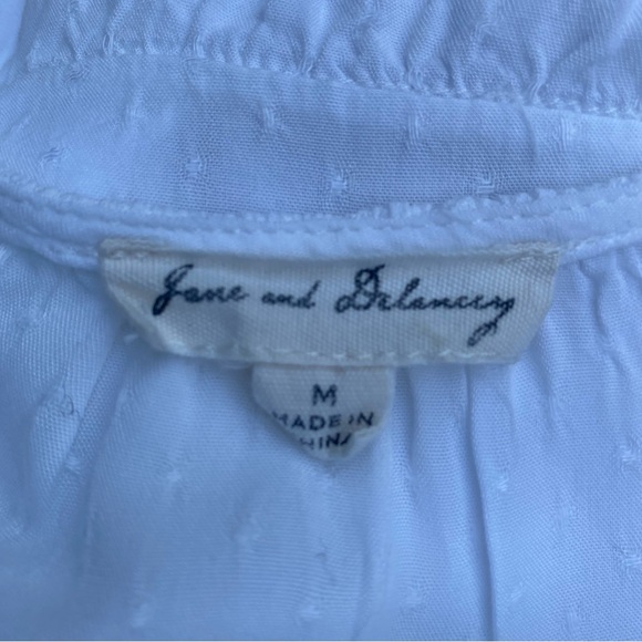 Jane and Delancey White Ruffle Women’s Tunic Oversized Size M - Picture 2 of 9